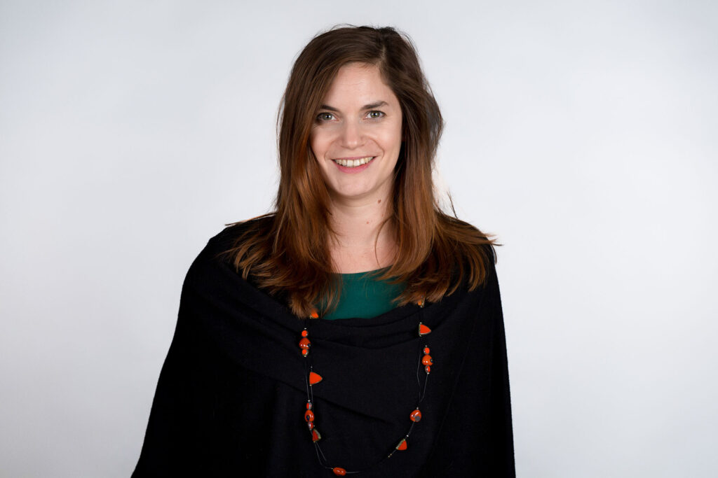 Portraitfoto von Mag. Julia Mahler-Hutter - Psychotherapeutin, klinische und Gesundheitspsychologin